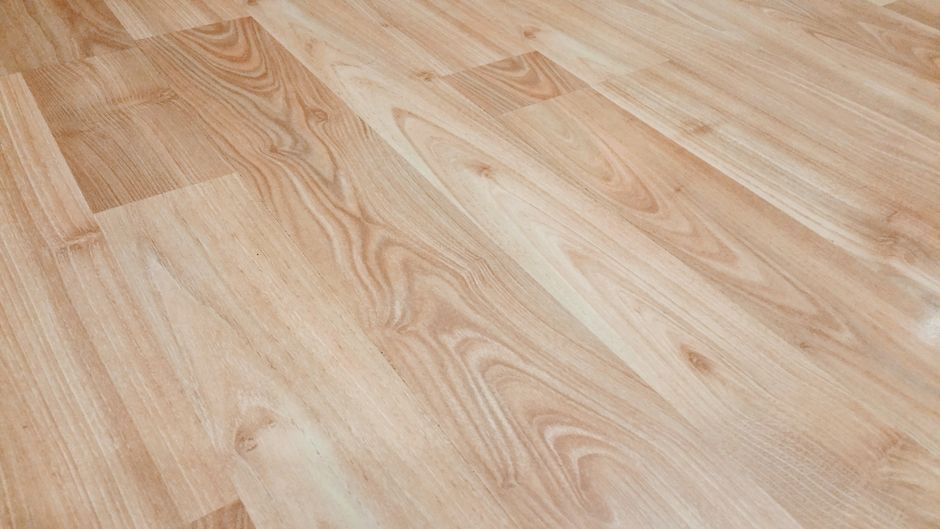Detail zámkového systému laminátové lamely